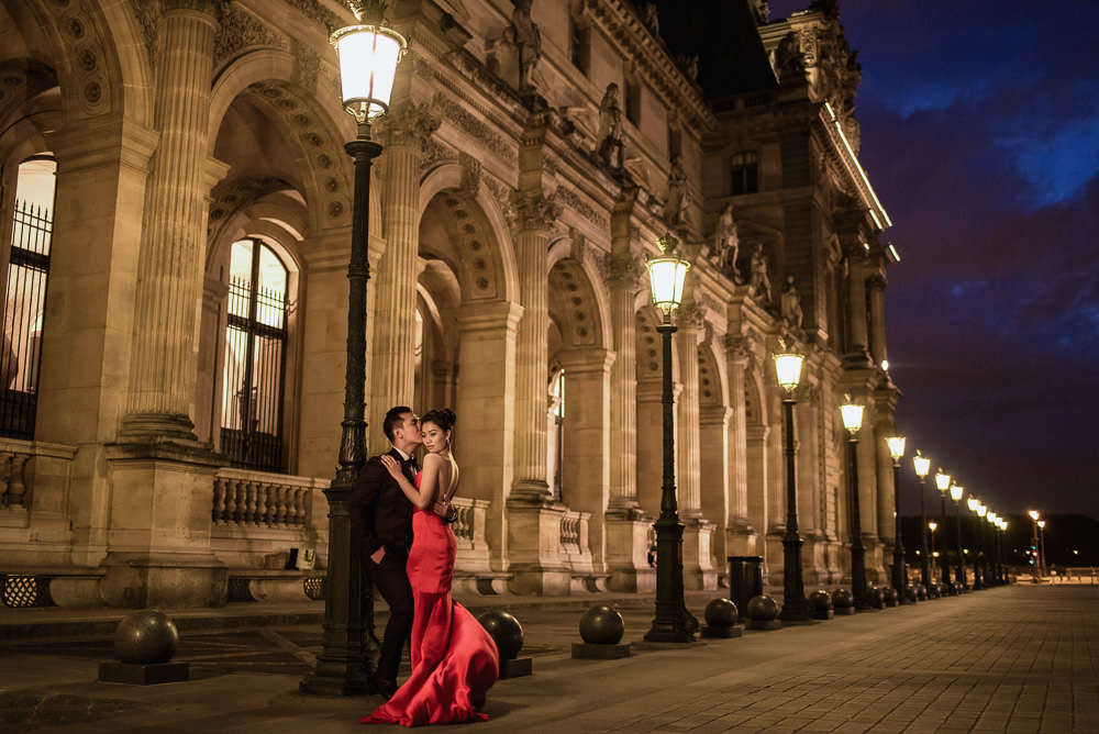 Pre wedding photography at night